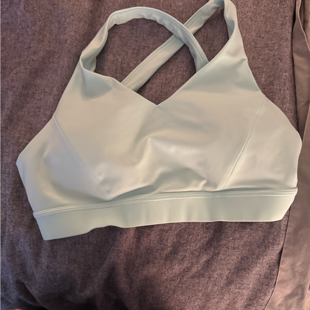Women's Cross-Back Sports Bra - Light Green